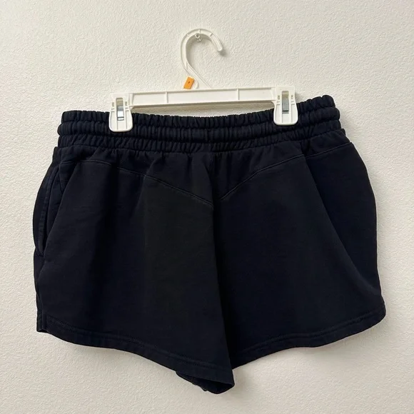 Gymshark Black Shorts - Picture 2 of 3